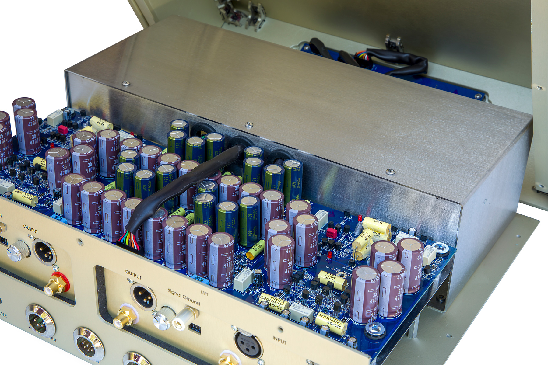 Revelation 2 Phono (4)